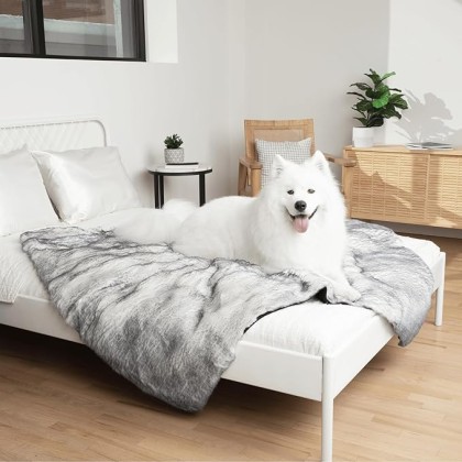 PupProtector Luxe Waterproof Throw Blanket for Dogs and Cats, Pet Blanket Cover for Couches, Sofas, Beds, Car Seats, Furniture, Calming Soft Faux Fur, Arctic Fox, Original (60" L x 50" W)